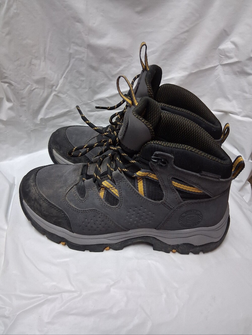 Noble Outfitters Men's Gray and Black Hiking Boots with Yellow Accents Size 9